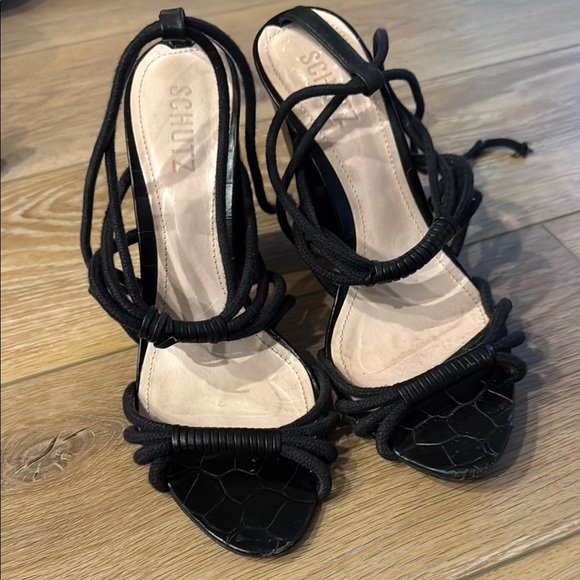 Schutz block heel black Strappy shoes size EUR 40 - Picture 1 of 11